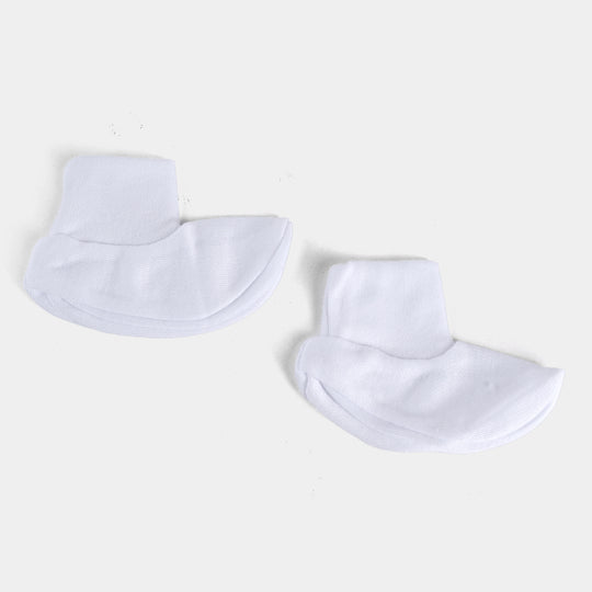 BABY CAP WITH SOCKS AND MITTENS SET