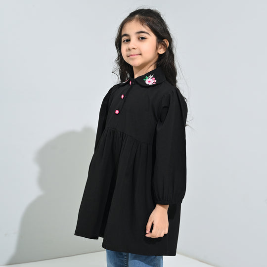 Girls Poly Crinkle Emb Frock-BLACK