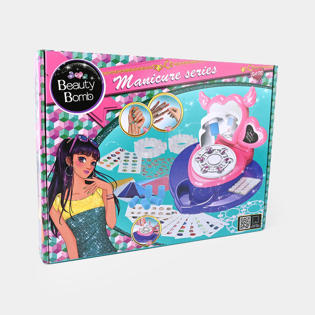 SURPRISE PRETTY GIRLS NAIL ART SET