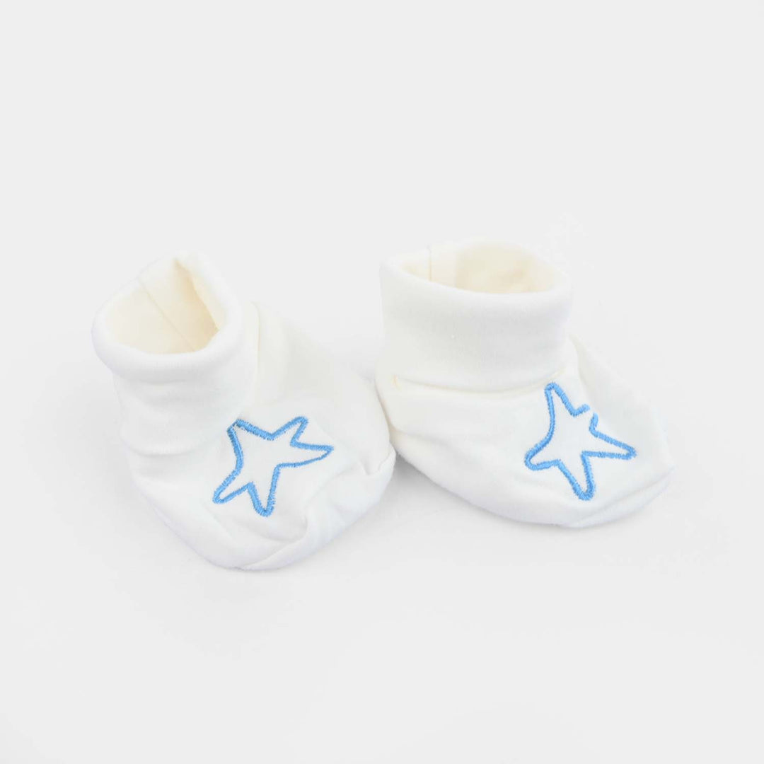 Cap, Bib & Mittens Set