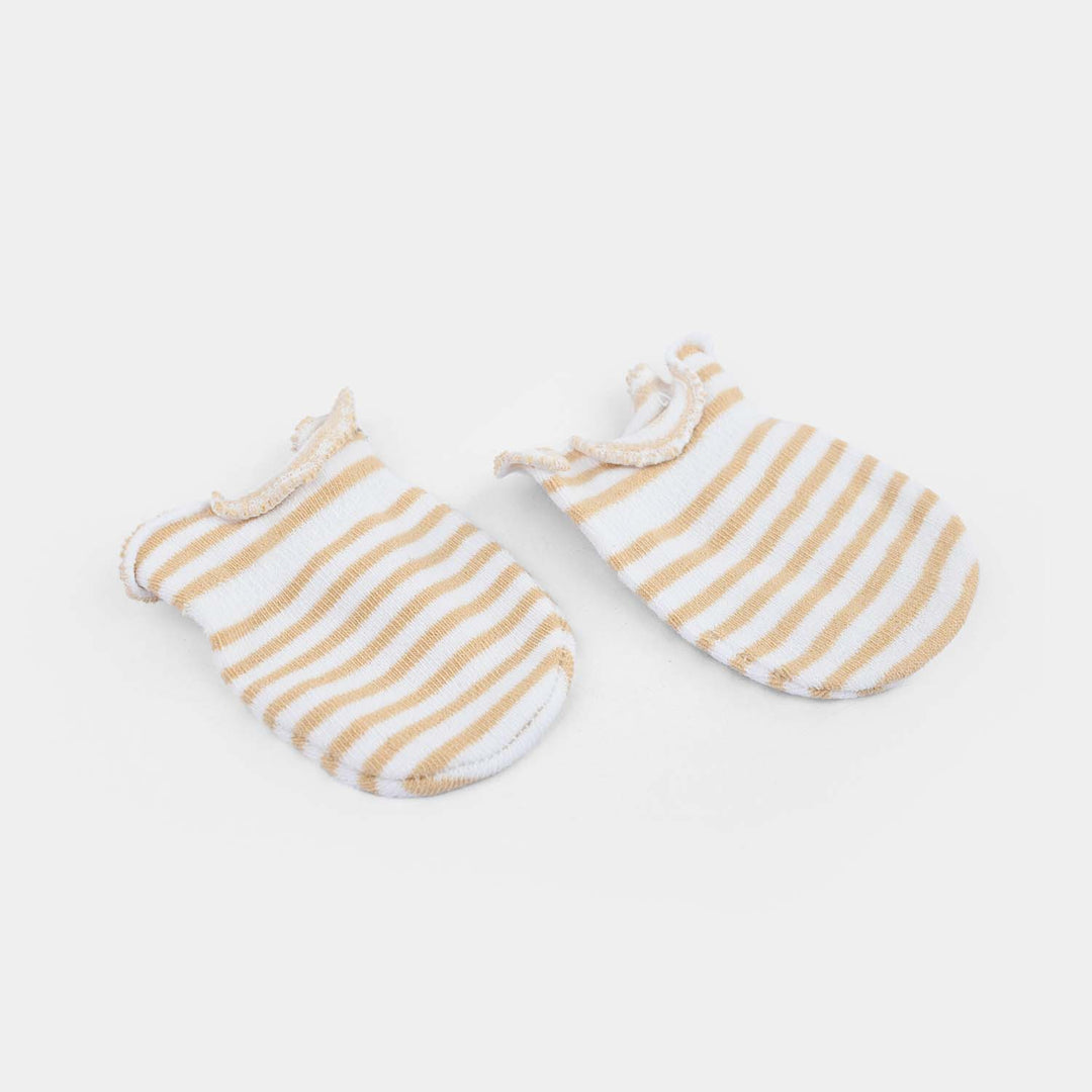 Newborn Cap Mittens & Socks Set