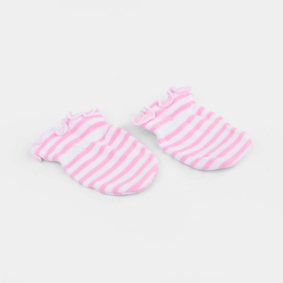 Newborn Cap Mittens & Socks Set