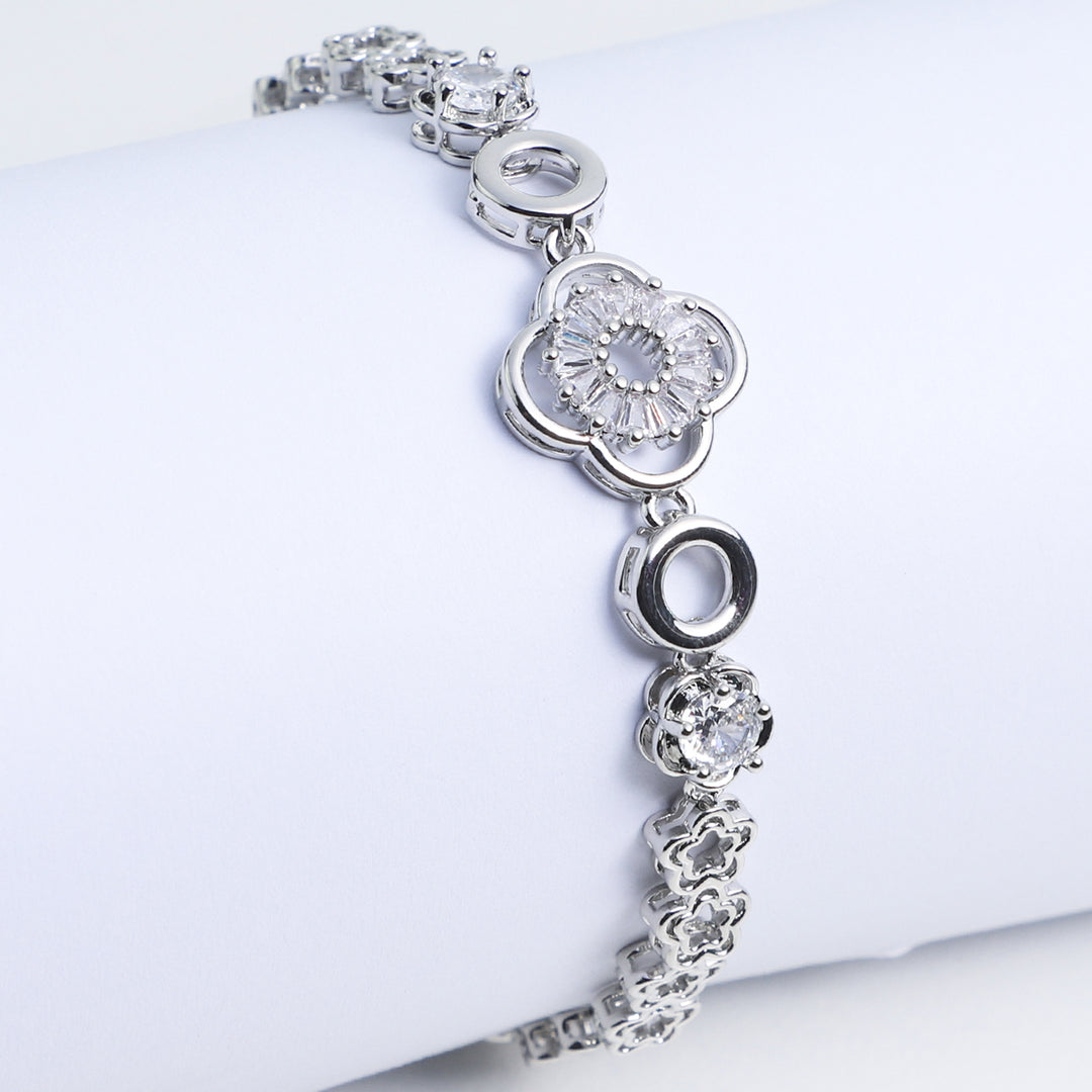 Elegant Fancy Chain bracelet