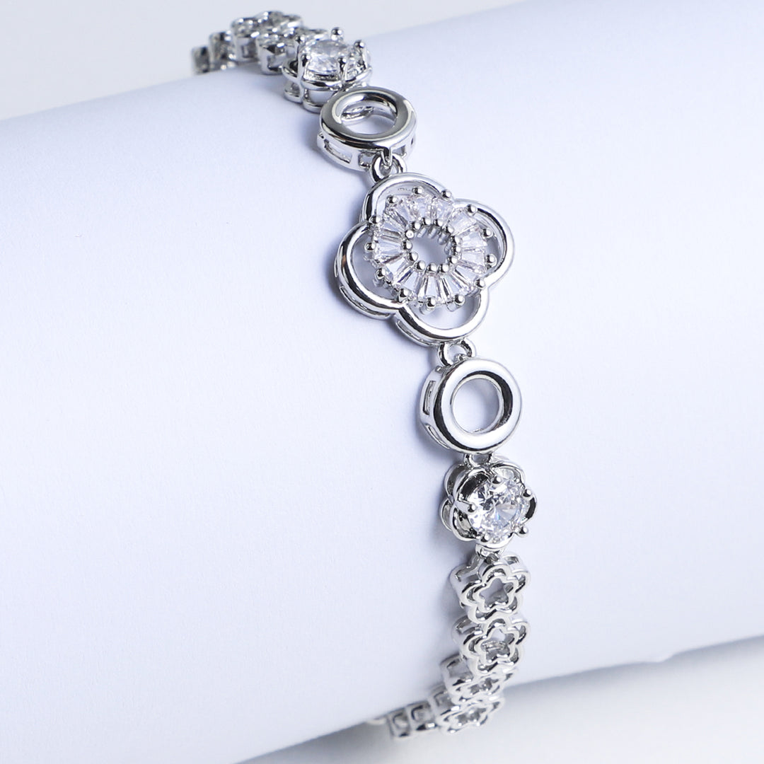 Elegant Fancy Chain bracelet