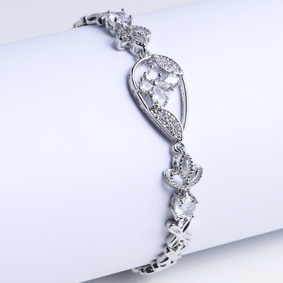 Elegant Fancy Chain bracelet