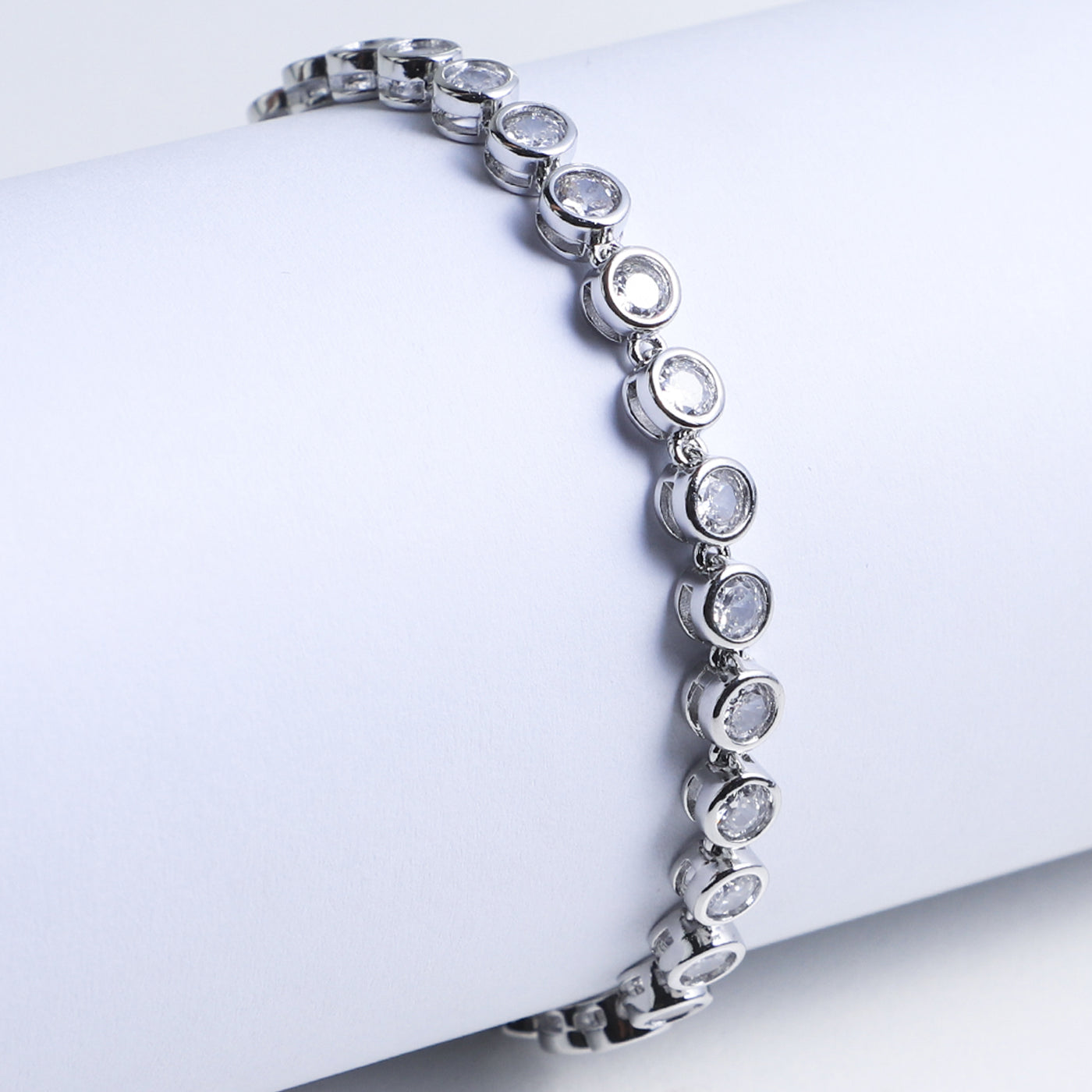 Elegant Fancy Chain bracelet