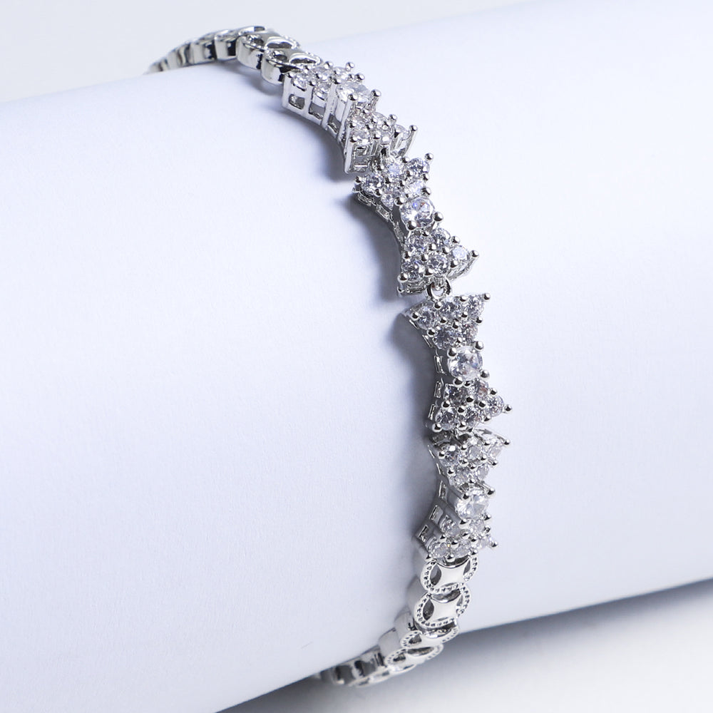 Elegant Fancy Chain bracelet