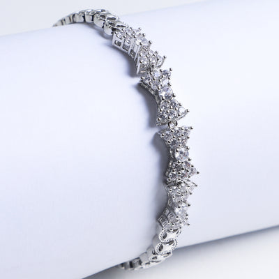 Elegant Fancy Chain bracelet