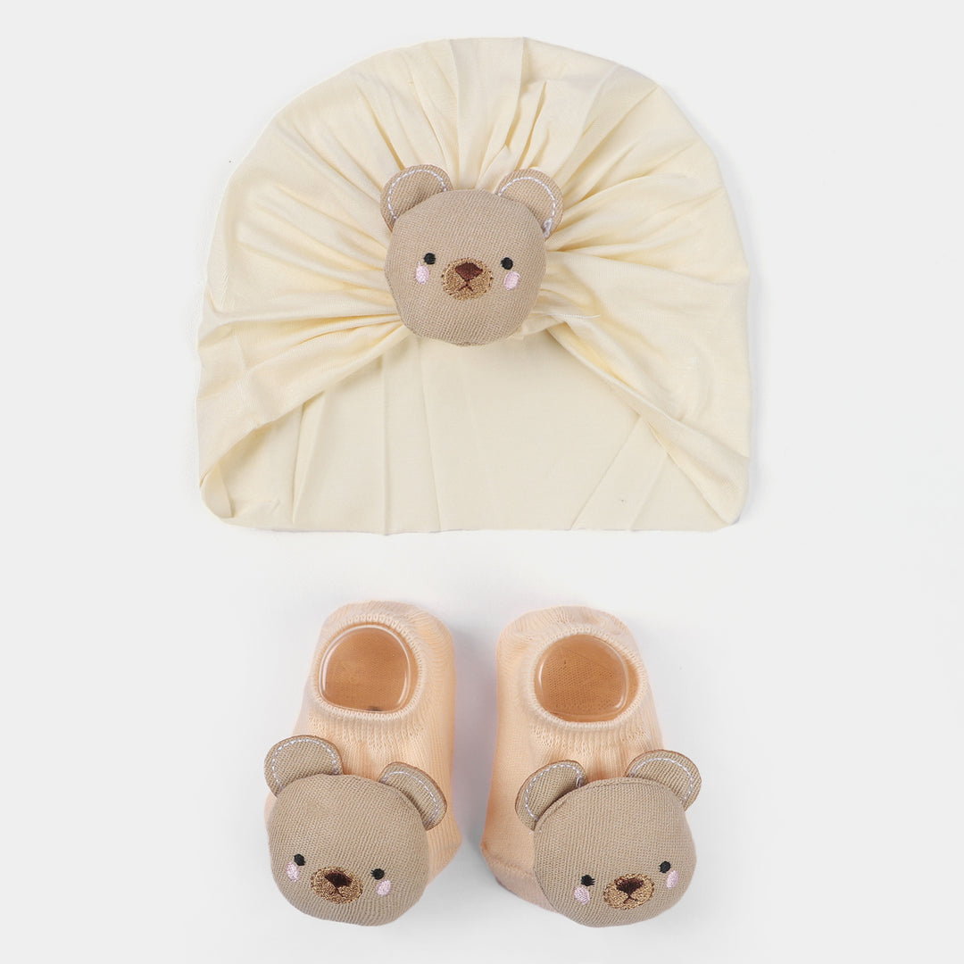 Infant Cap With Pair Socks Set | 3M+