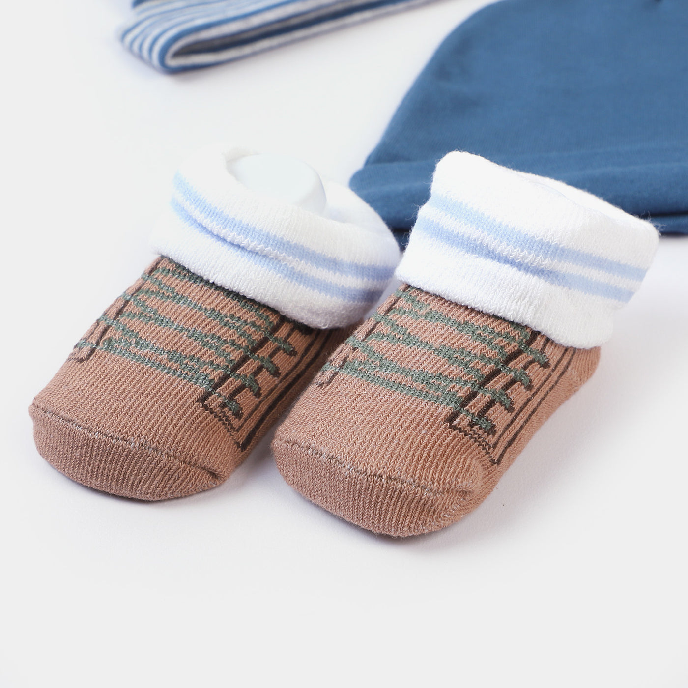 Infant 3PCs Cap With 2 Pair Socks Set | 0-9M