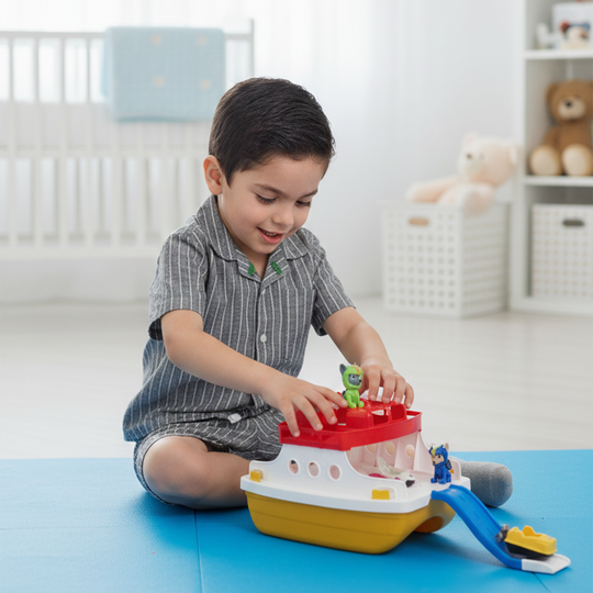 Mini Pleasure Boat Toy – Floating Fun for Bath & Pool Play