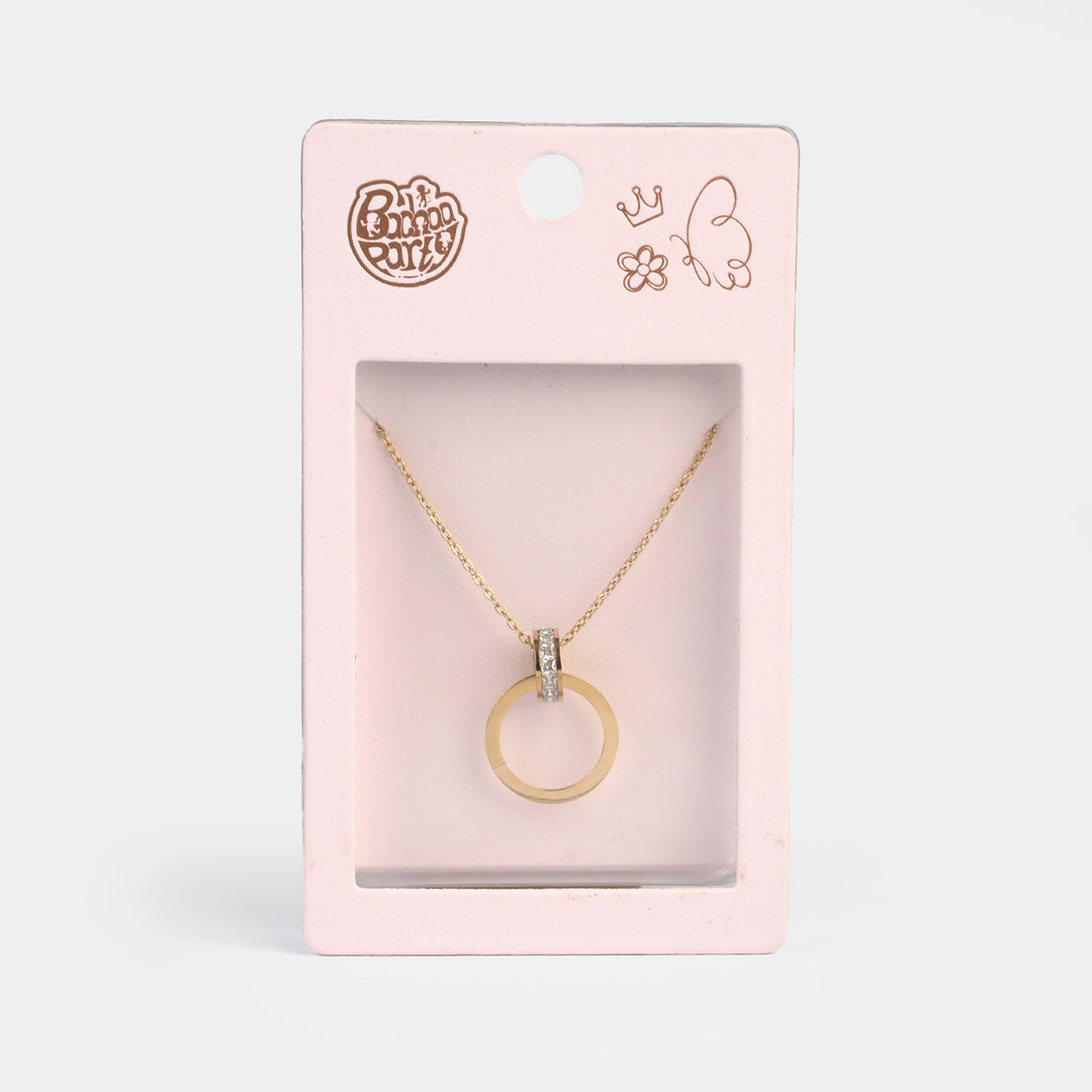 Elegant Pendant Necklace