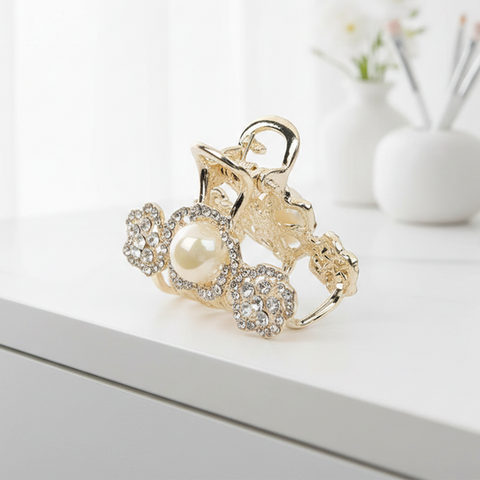 Fancy Catcher Golden White Pearl Stone