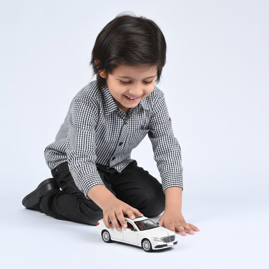 Alloy Pullback Simulation Vehicle With Light