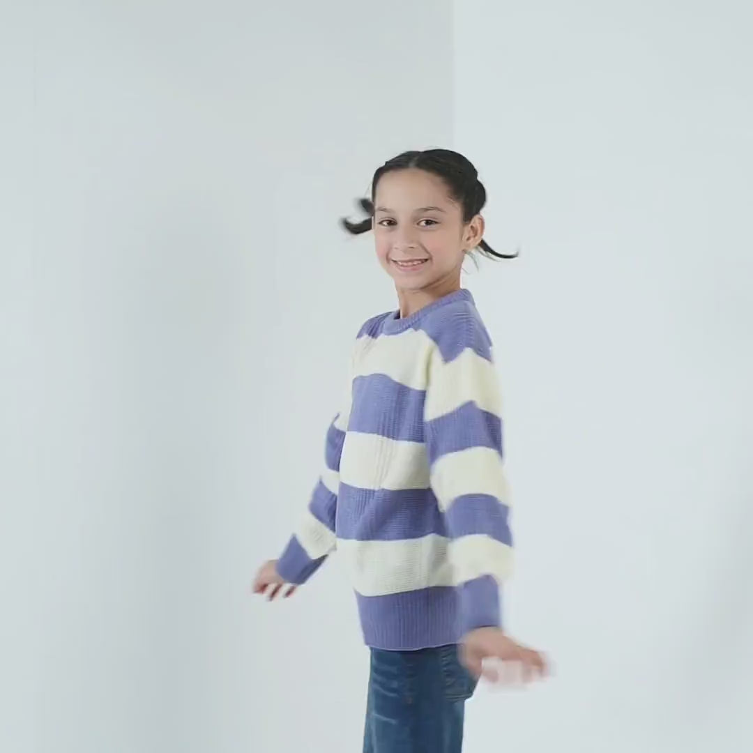 Girls Acrylic Sweater zebra