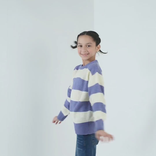 Girls Acrylic Sweater zebra