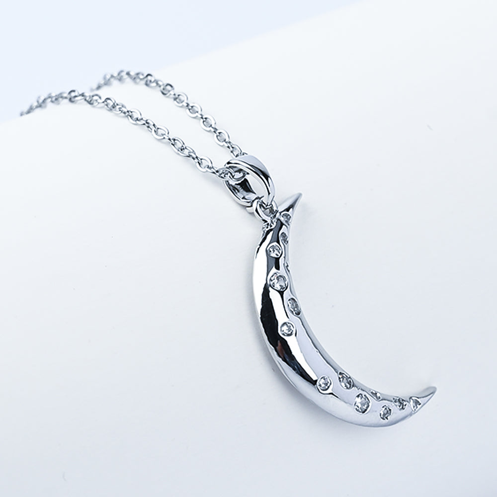 Elegant Fancy Pendant/Necklace for Girls