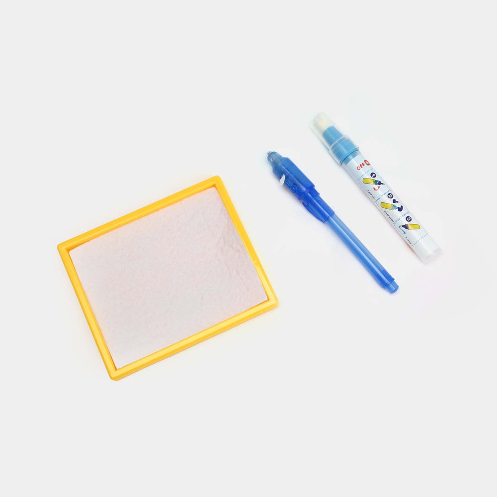 2-in-1 Space-Themed Doodle Mat – Light & Water Drawing Surface for Kids
