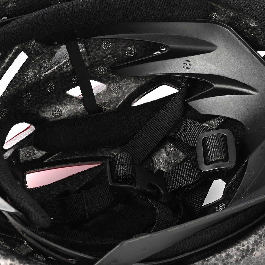 High-Performance Cycling Helmet – Lightweight, Safe & Stylish