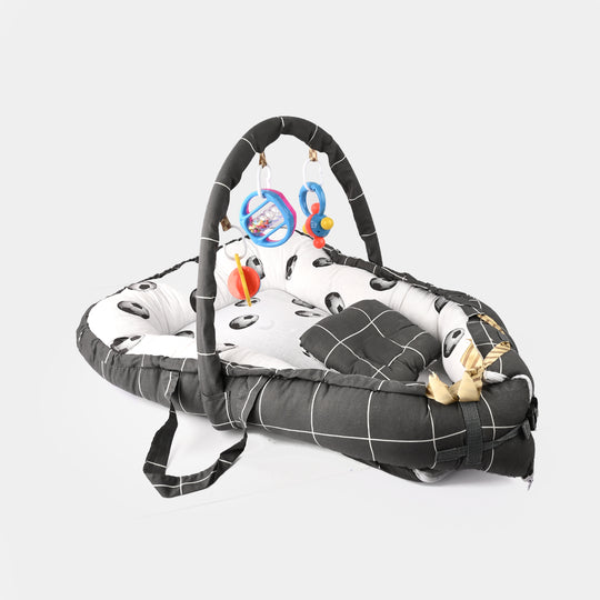 Baby Bed Nest with Toy Bar | 772 Black