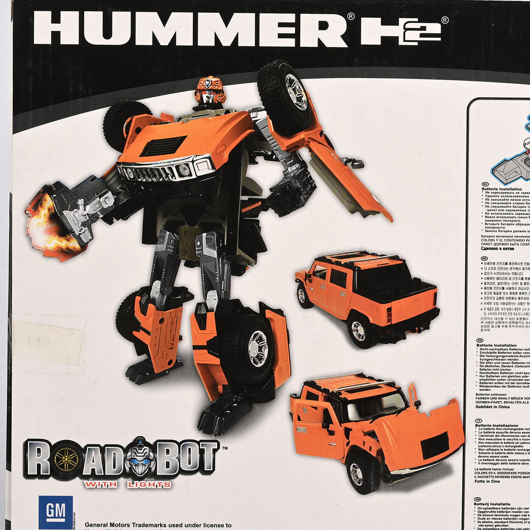 2-in-1 Transforming Robot Action Figure Playset