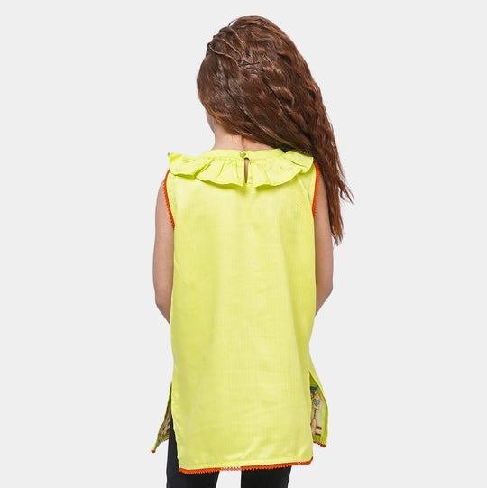 Girls Cotton Embroidered Kurti Playing Bird - Green