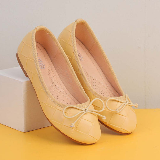 Pumps For Girls - Beige